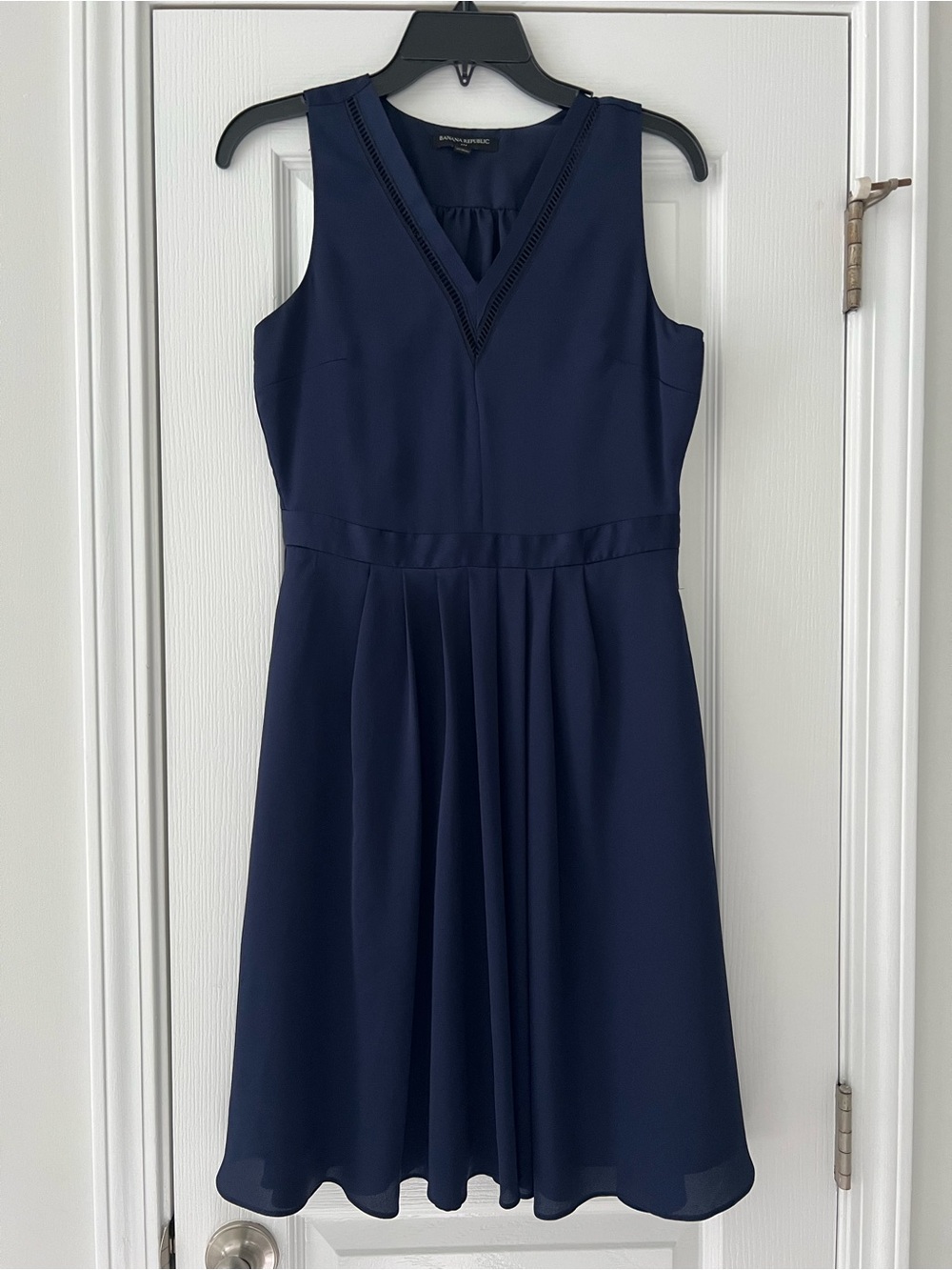 Banana Republic Navy V-Neck Sleeveless Midi Dress